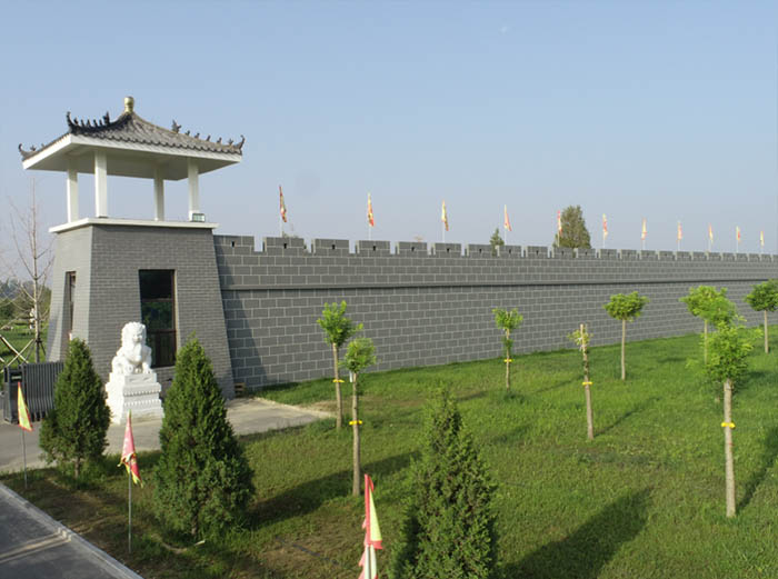 保定陵园墓地的使用权是多少年？
